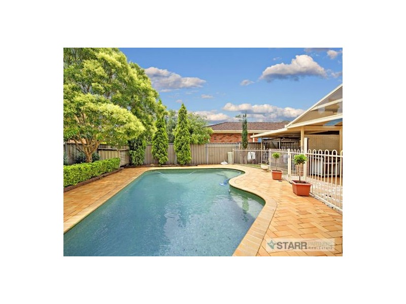 6 Kadina Place, Quakers Hill NSW 2763