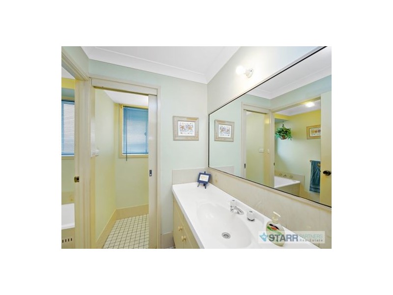 6 Kadina Place, Quakers Hill NSW 2763