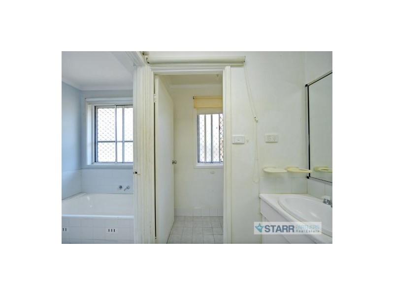 10 Tunis Place, Quakers Hill NSW 2763