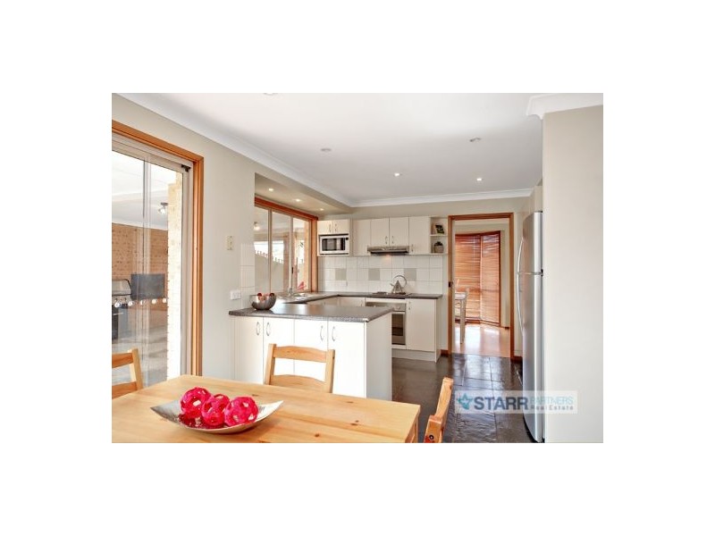 64 Calandra Ave, Quakers Hill NSW 2763