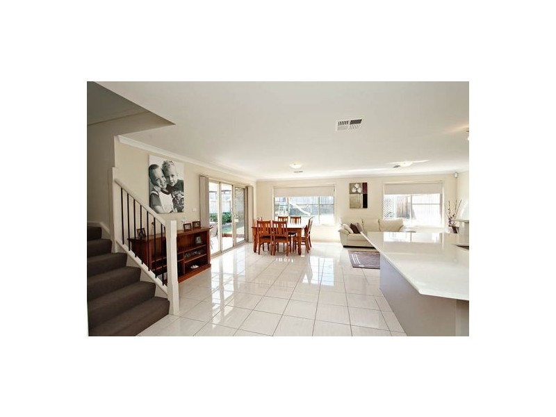 4 Deneden Ave, Kellyville Ridge NSW 2155