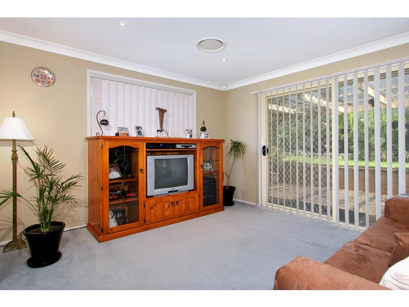 6 Rosewood Street, Parklea NSW 2768
