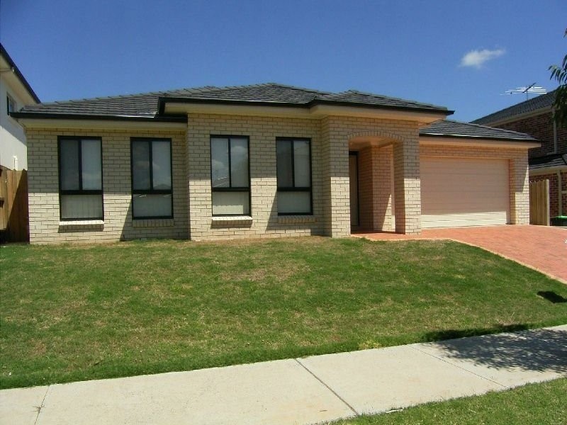 3 Honeyeater Crescent, Beaumont Hills NSW 2155