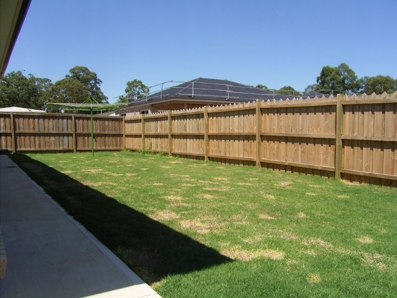3 Honeyeater Crescent, Beaumont Hills NSW 2155