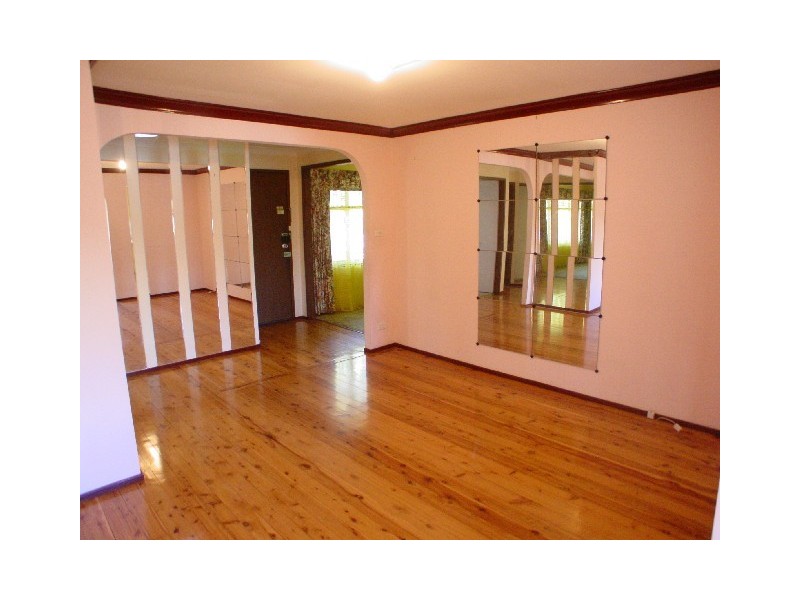 117 Railway Road, Quakers Hill NSW 2763