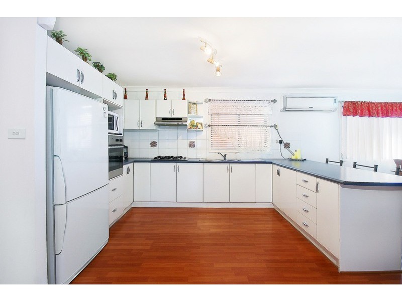 4 Candice Crescent, Stanhope Gardens NSW 2768