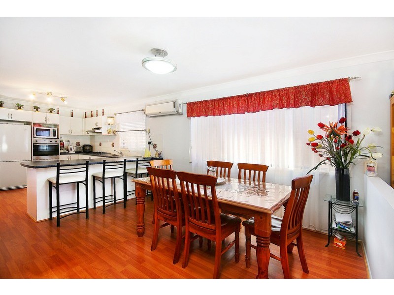 4 Candice Crescent, Stanhope Gardens NSW 2768