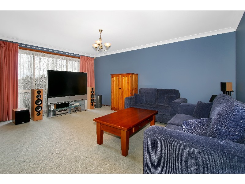 6 Morrell Crescent, Quakers Hill NSW 2763