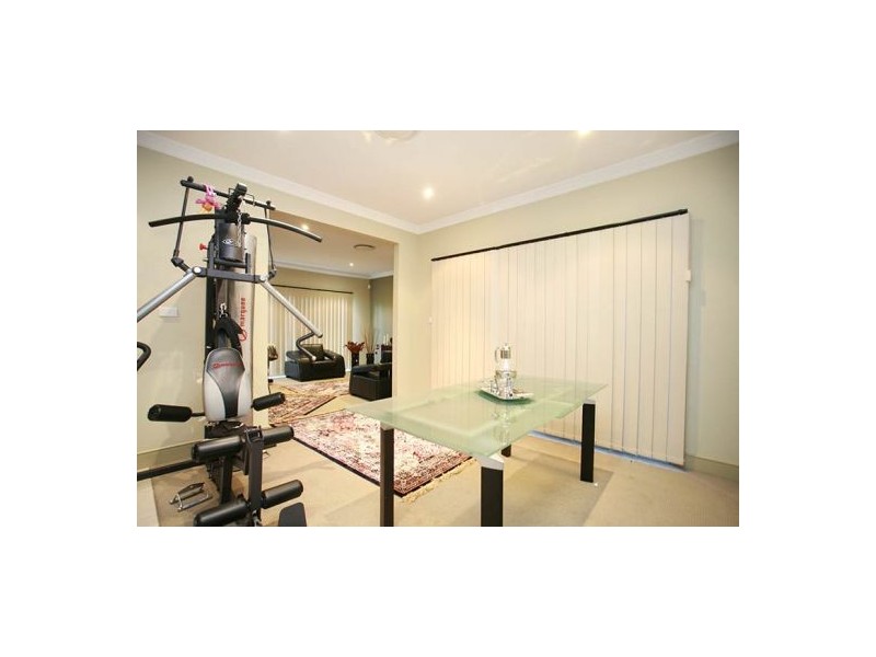 8 Malton Street, Stanhope Gardens NSW 2768