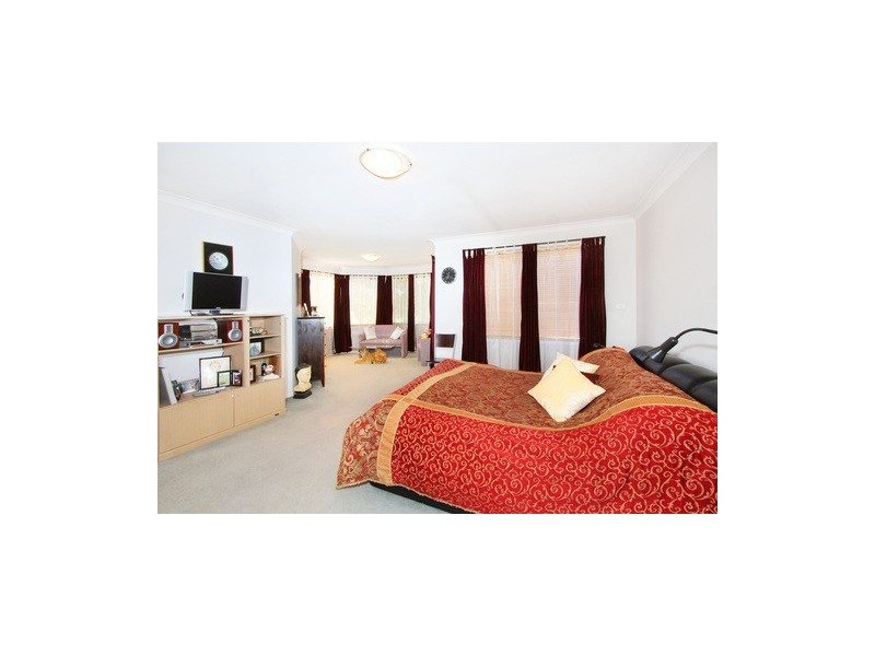 16 Silvertop Place, Glenwood NSW 2768