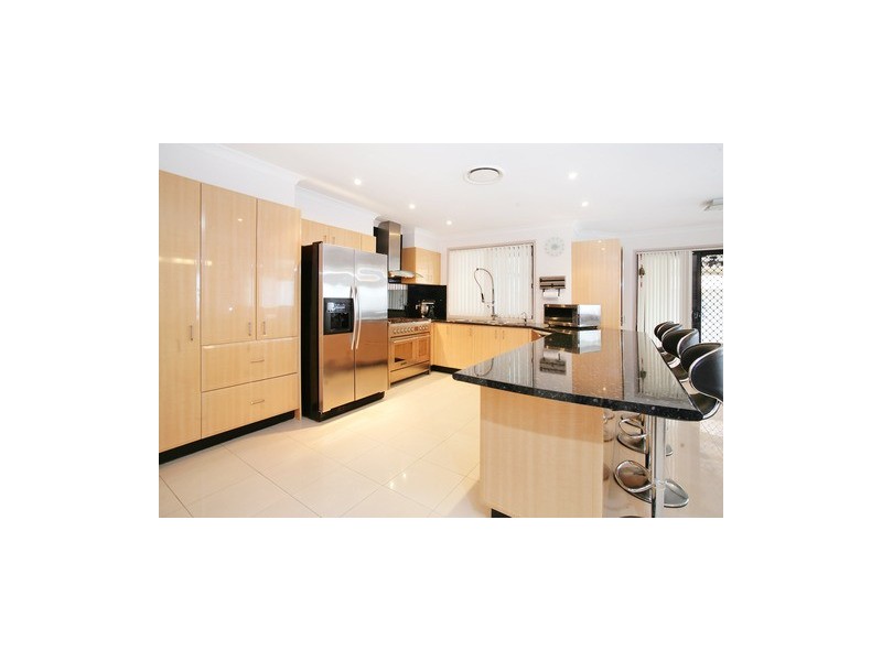 18 Woodward Ave, Stanhope Gardens NSW 2768