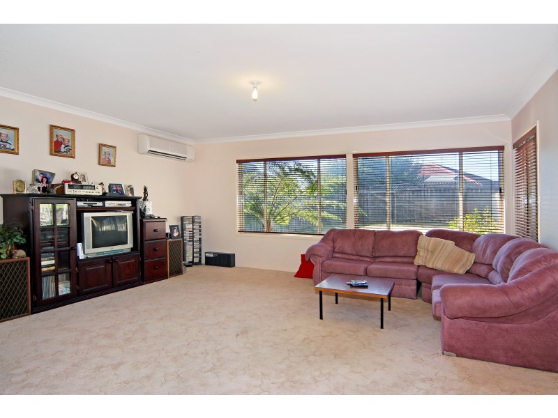 142 Brampton Drive, Beaumont Hills NSW 2155