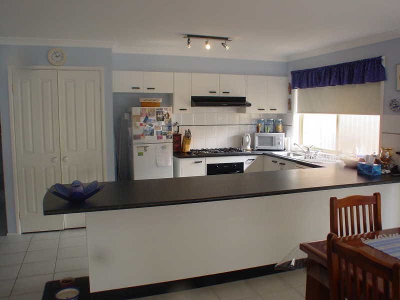 27 Bow Ave, Parklea NSW 2768