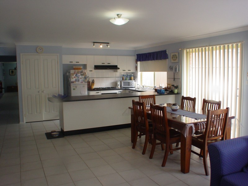 27 Bow Ave, Parklea NSW 2768