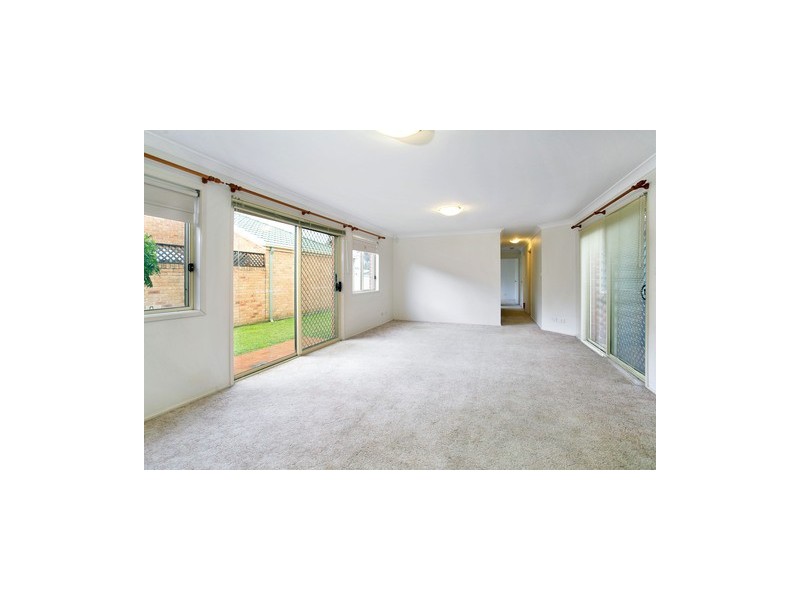 6 Candice Crescent, Stanhope Gardens NSW 2768