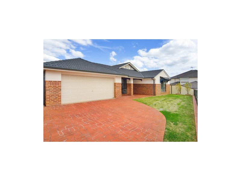 8 Lord Way, Glenwood NSW 2768