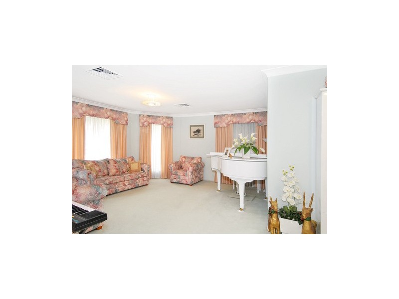 11 Cobblers Close, Kellyville NSW 2155