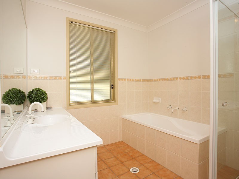 6 Mars Way, Glenwood NSW 2768