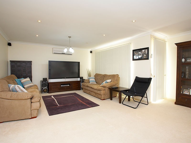 6 Mars Way, Glenwood NSW 2768