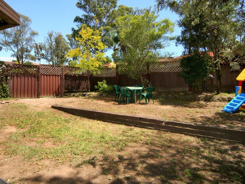 2 Tully Place, Quakers Hill NSW 2763