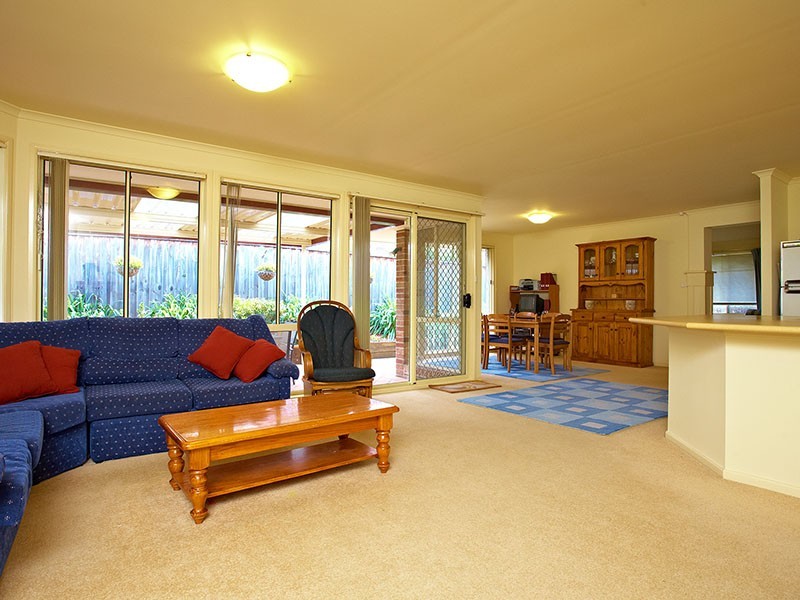 32 James Mileham Dr, Kellyville NSW 2155