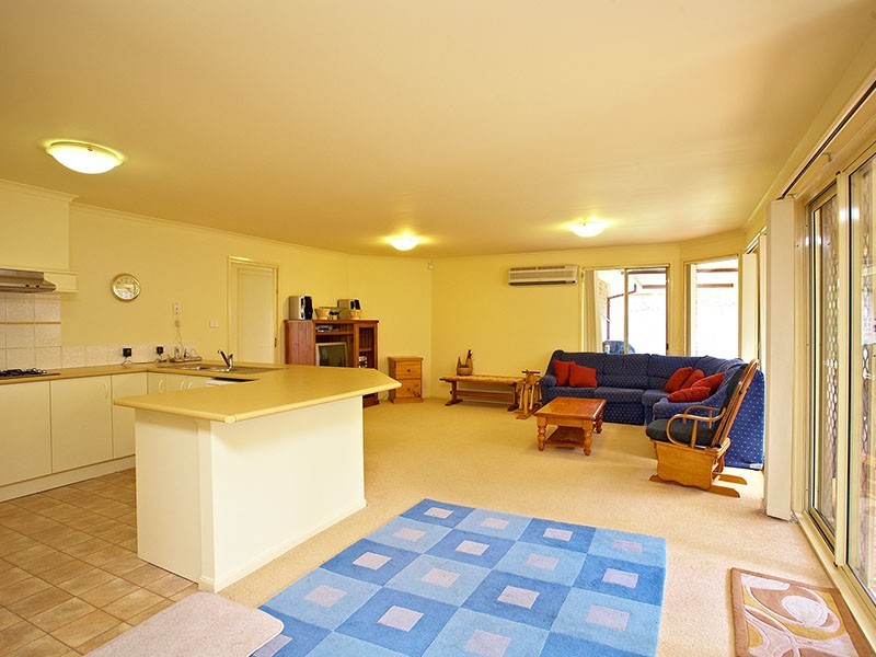 32 James Mileham Dr, Kellyville NSW 2155