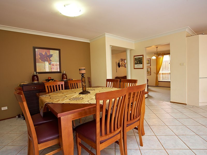 8 Geewan Ave, Kellyville NSW 2155