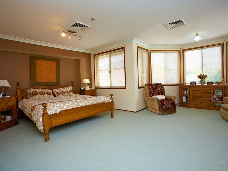 8 Geewan Ave, Kellyville NSW 2155