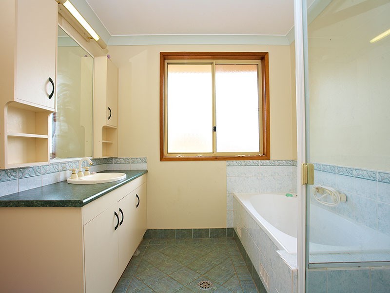 8 Geewan Ave, Kellyville NSW 2155