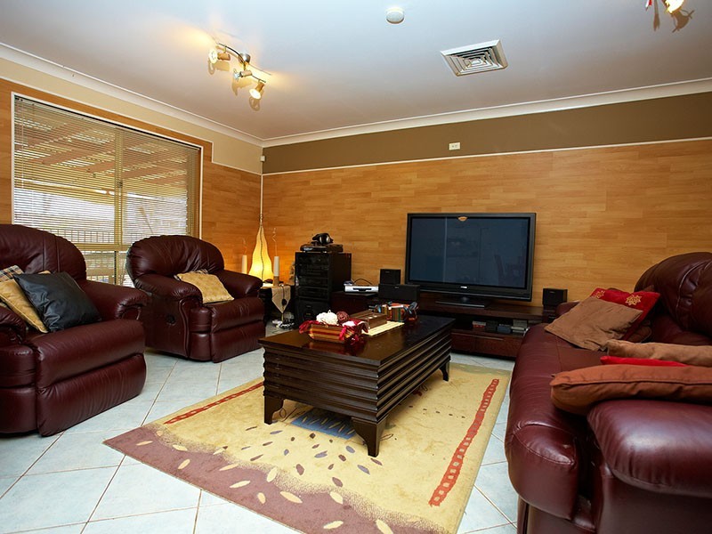 8 Geewan Ave, Kellyville NSW 2155