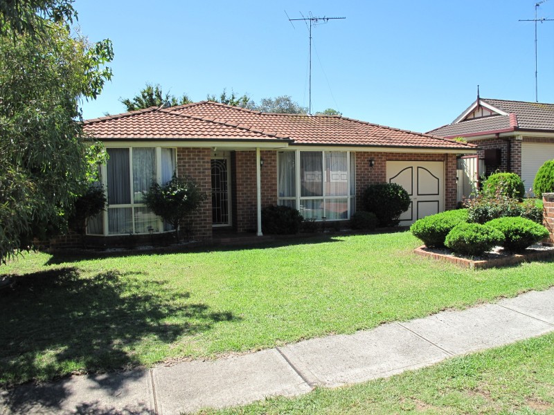 18 Wendy Place, Glenwood NSW 2768