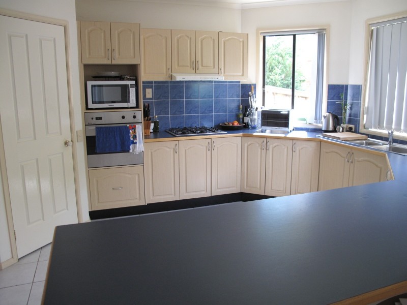 8 Herald Place, Beaumont Hills NSW 2155