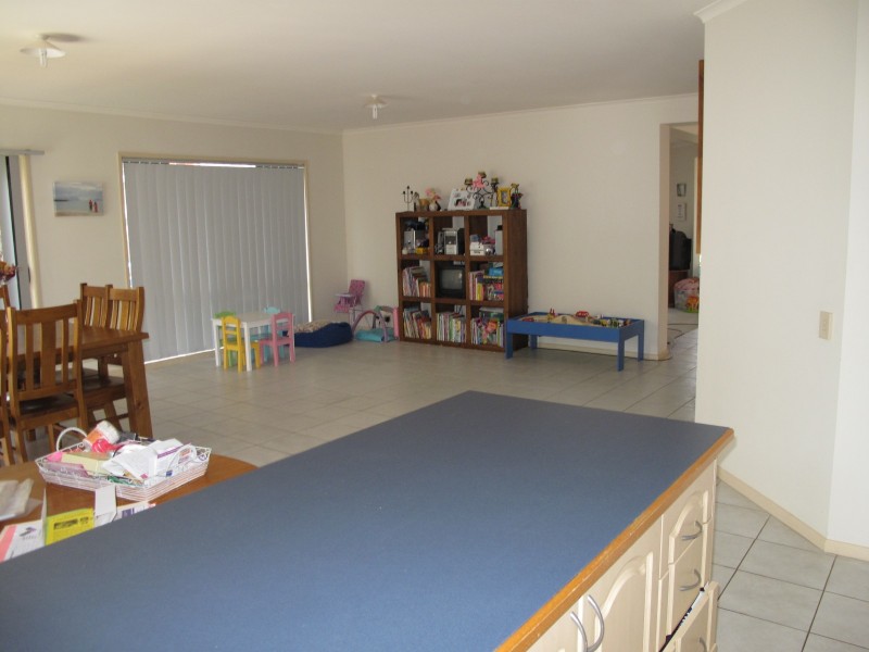 8 Herald Place, Beaumont Hills NSW 2155