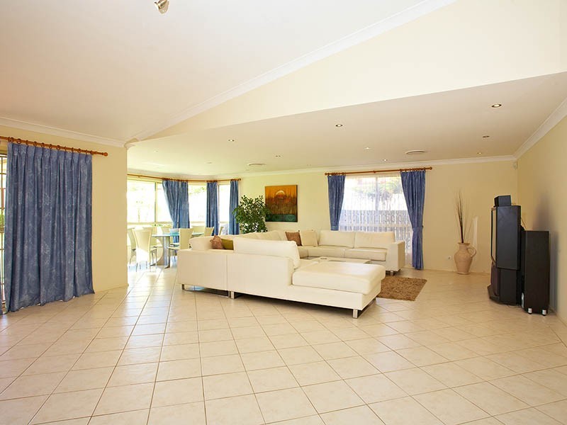 2 Packsaddle Street, Glenwood NSW 2768