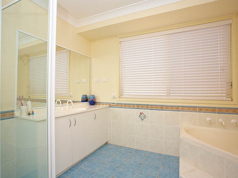 2 Packsaddle Street, Glenwood NSW 2768