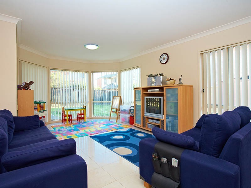 19 Grech Place, Glenwood NSW 2768