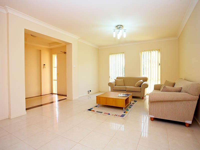 19 Grech Place, Glenwood NSW 2768