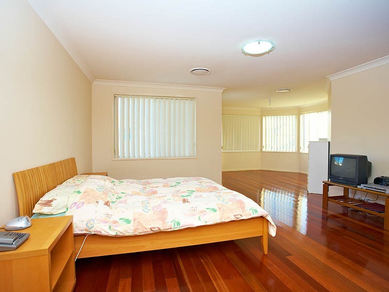 19 Grech Place, Glenwood NSW 2768