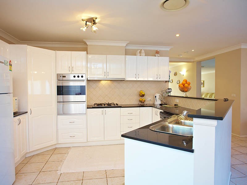 3 Brampton Drive, Beaumont Hills NSW 2155