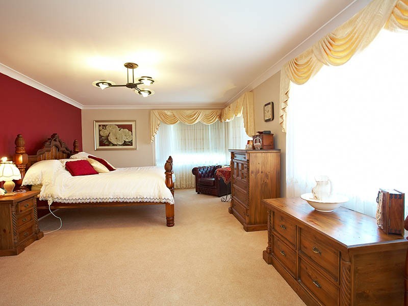 3 Brampton Drive, Beaumont Hills NSW 2155