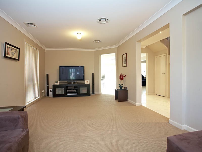 37 Galea Drive, Glenwood NSW 2768