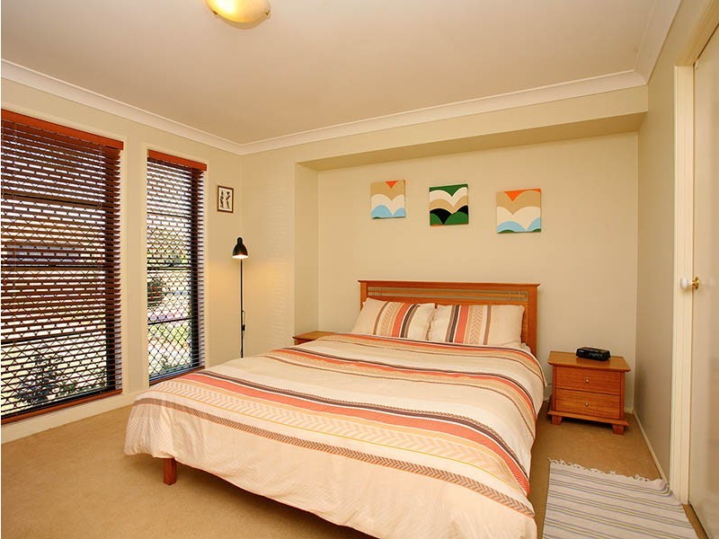 8 Martens Cct, Kellyville NSW 2155