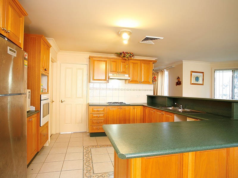 18 James Mileham Drive, Kellyville NSW 2155