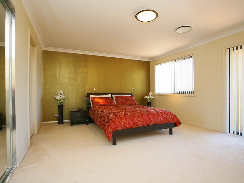 25 Rochdale Circuit, Stanhope Gardens NSW 2768