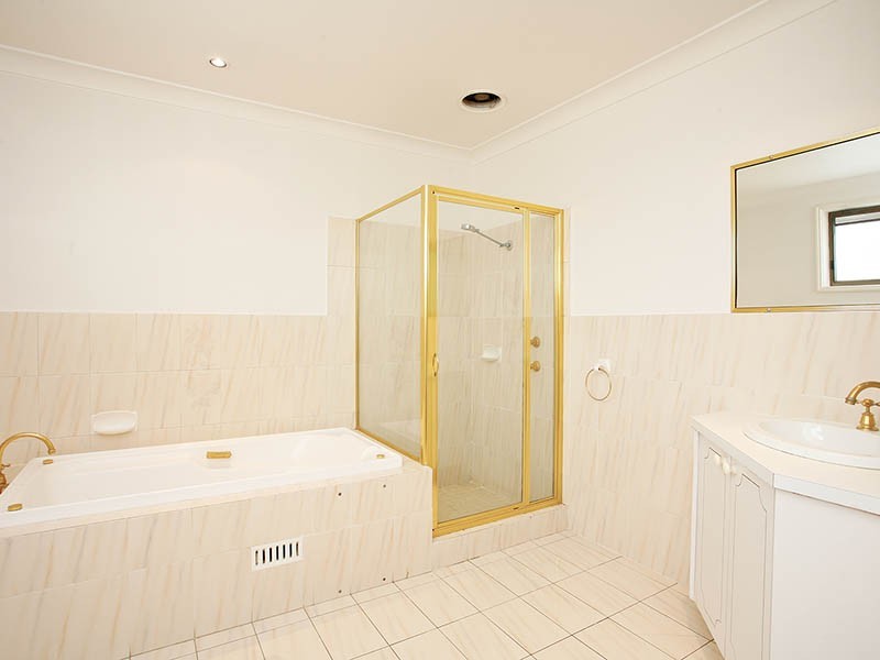 66 Quakers Hill  Parkway, Quakers Hill NSW 2763