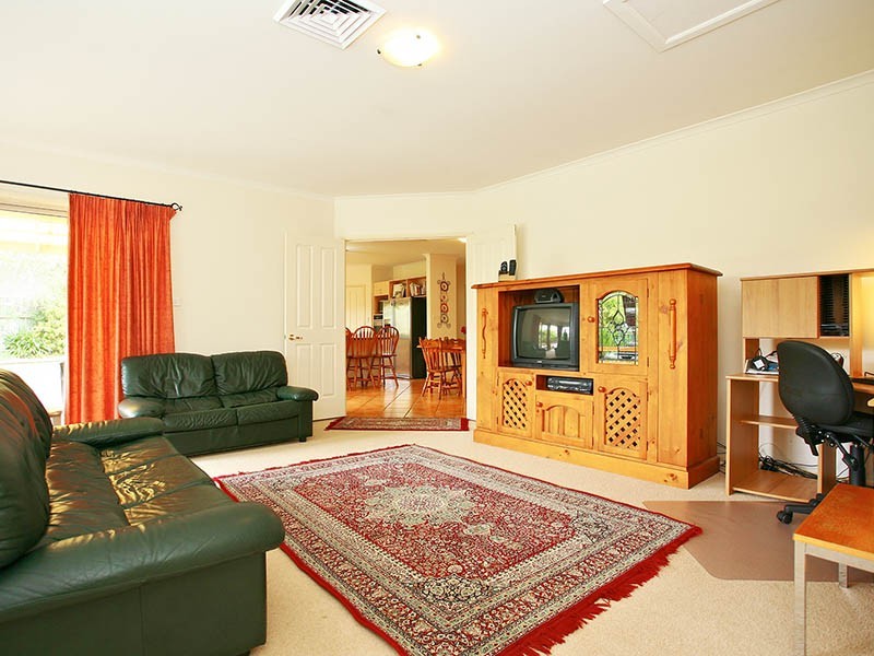 3 Marmion Way, Beaumont Hills NSW 2155