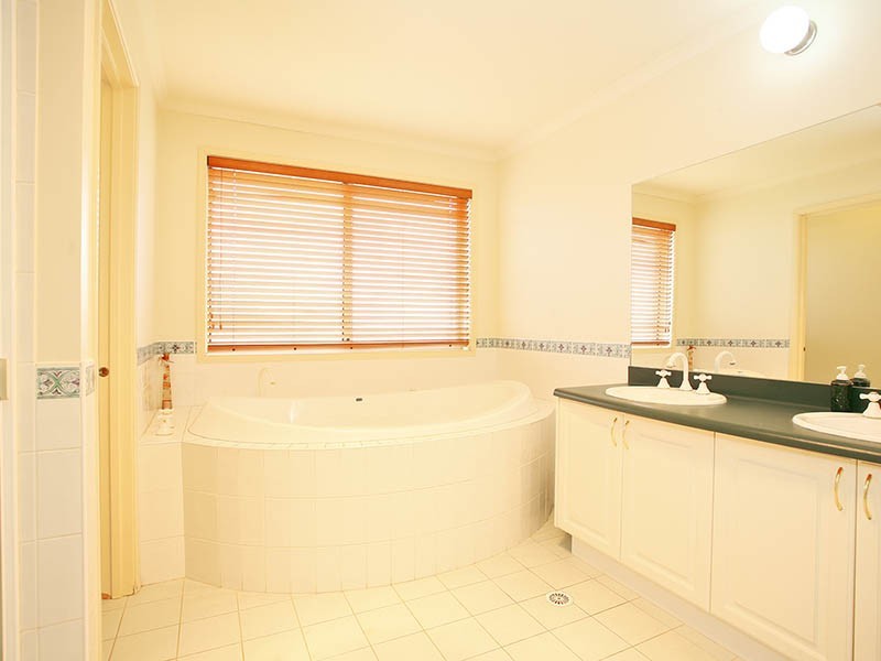 3 Marmion Way, Beaumont Hills NSW 2155