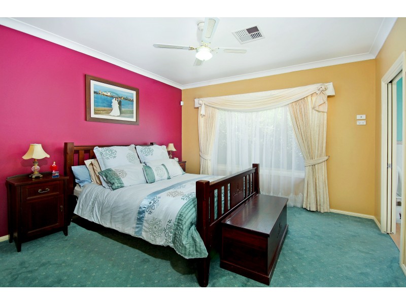 27 Peak Street, Glenwood NSW 2768