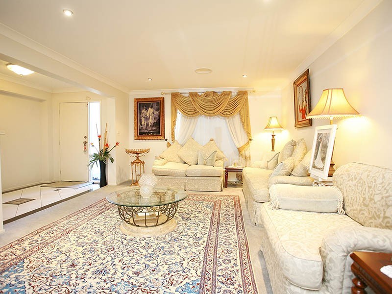 4 Horizons Place, Kellyville NSW 2155