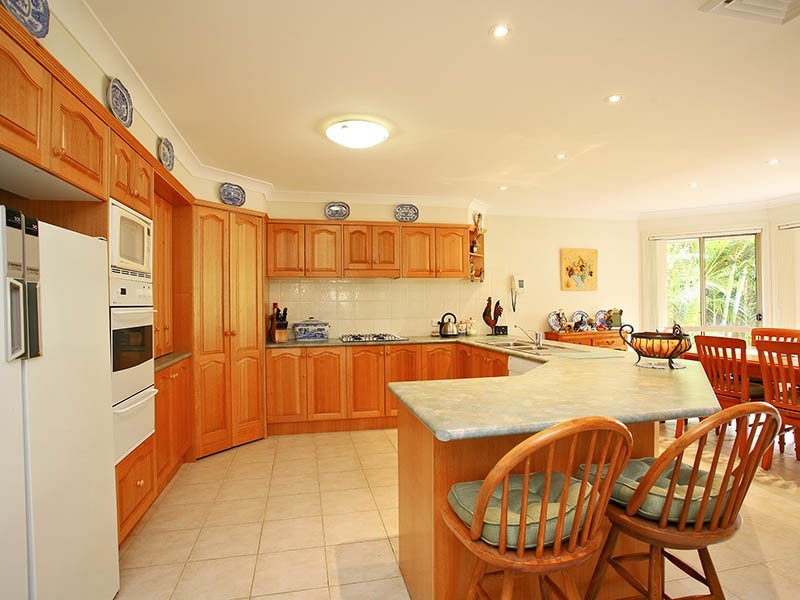 48 Crestview Ave, Kellyville NSW 2155